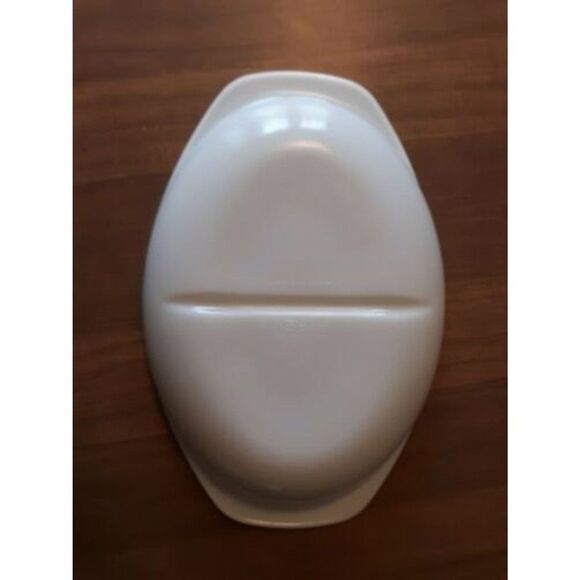Vintage PYREX 13" Oval Divided Vegetable Bowl White #1063, - Picture 3 of 8